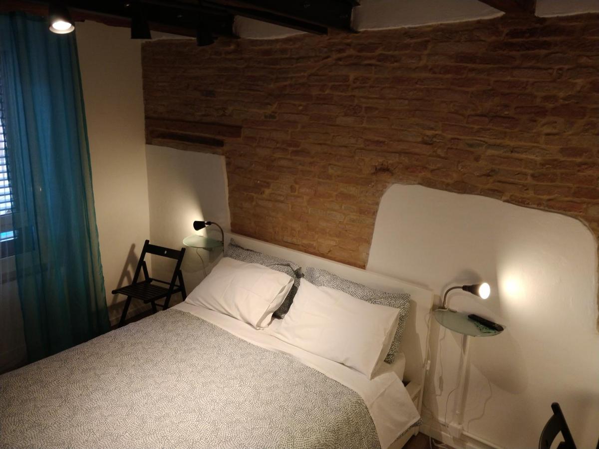 Isi Guesthouse 29 Iesi Luaran gambar